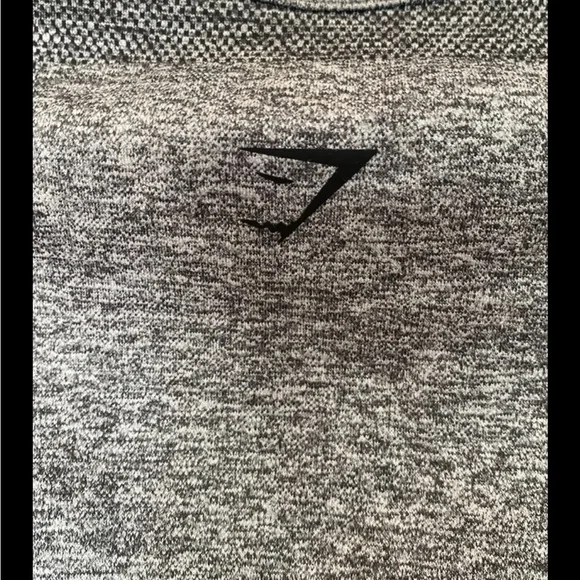 Gymshark flex cropped long sleeve top women’s small grey EUC - Picture 4 of 5